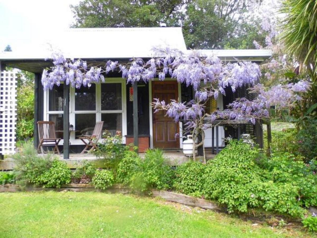 Warm Earth Cottages Aongatete Exterior foto